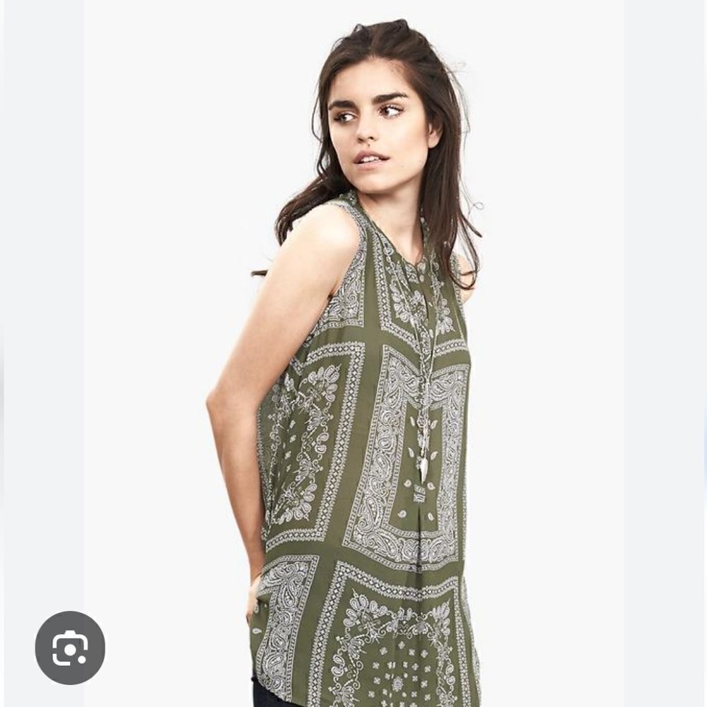 BANANA REPUBLIC SEAWEED GREEN PAISLEY BANDANA PRINT SLEEVELESS TUNIC TOP SIZE M